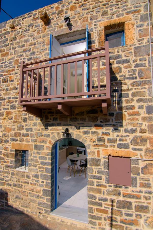 אלונדה Lilas Traditional Maisonette מראה חיצוני תמונה