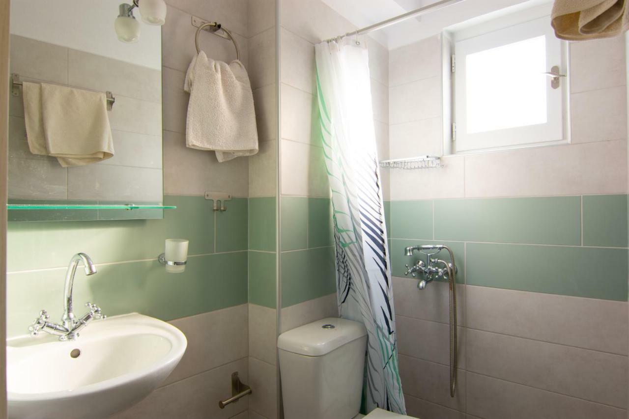 אלונדה Lilas Traditional Maisonette מראה חיצוני תמונה