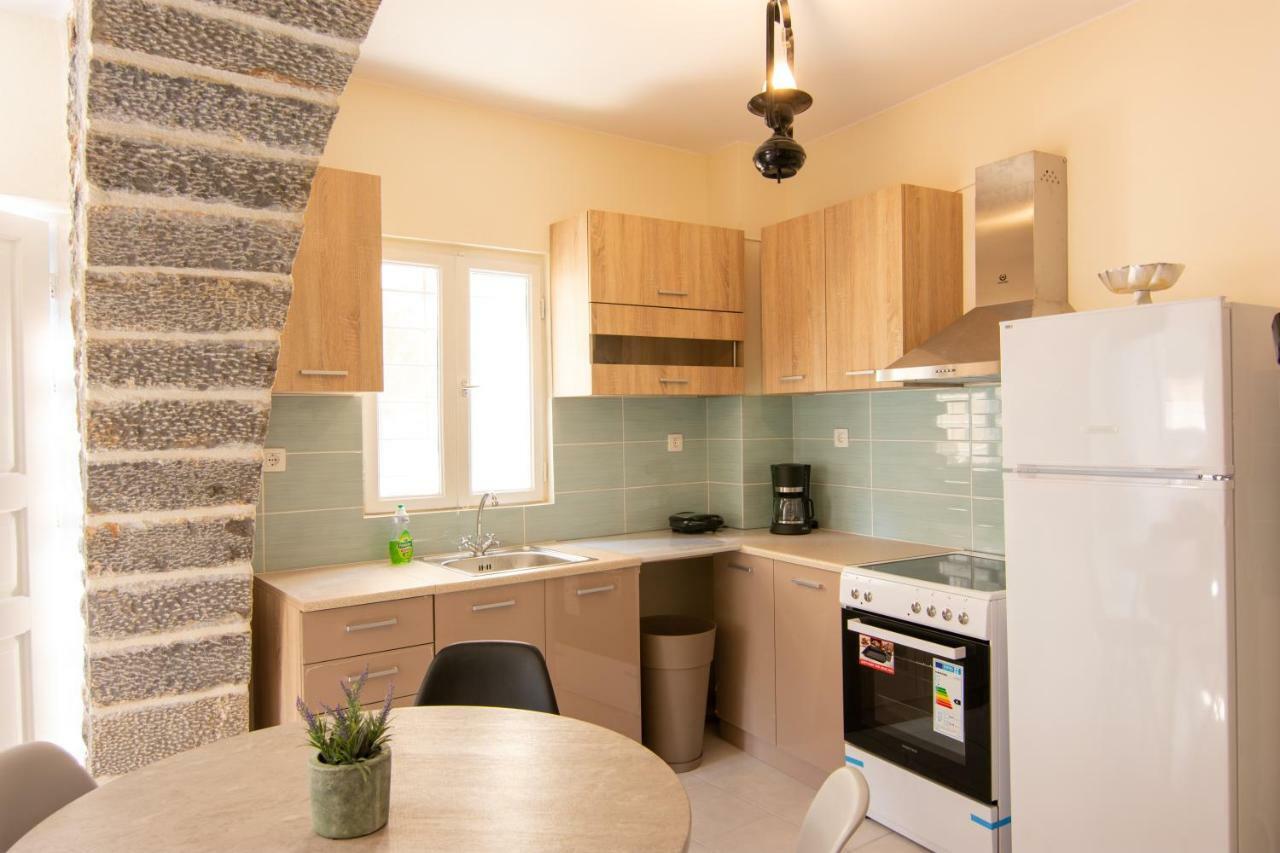 אלונדה Lilas Traditional Maisonette מראה חיצוני תמונה