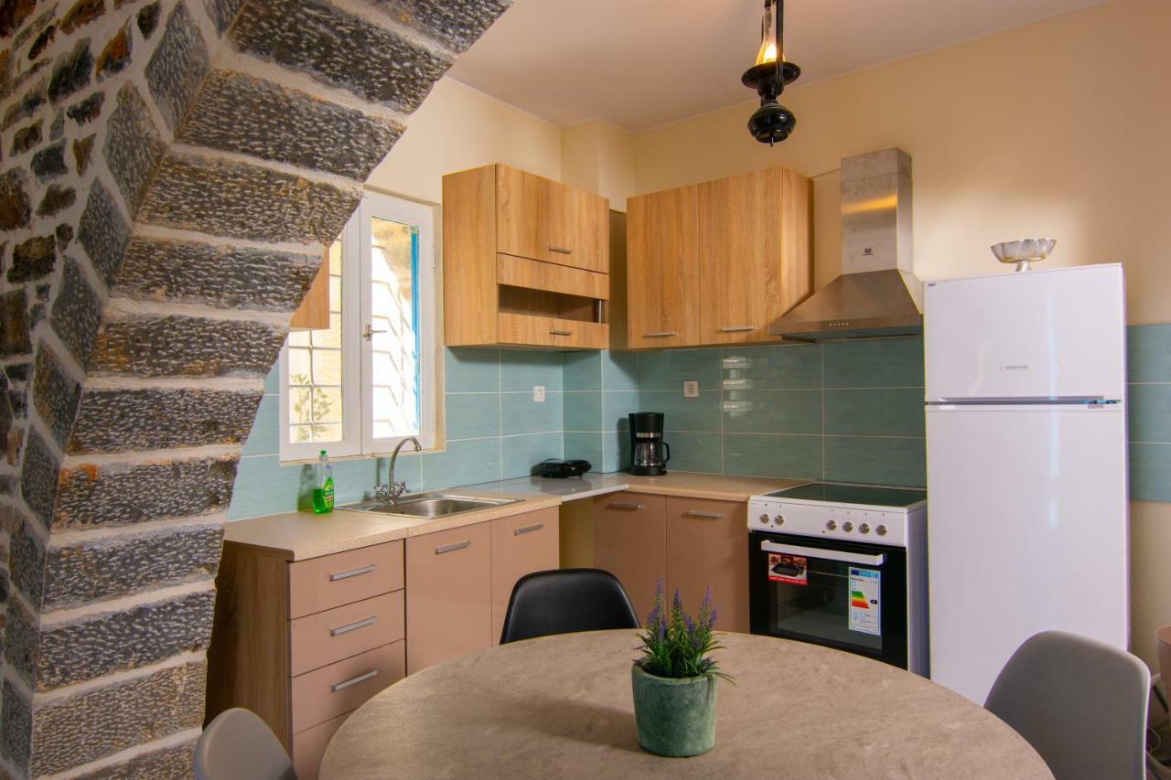 אלונדה Lilas Traditional Maisonette מראה חיצוני תמונה
